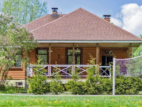 Коттедж № 148 ( с водоёмом )