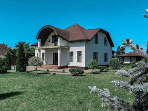 Коттедж № 83 (с банкетным залом)