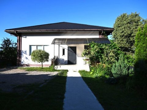 Коттедж № 112 (Банкеты, водоём)